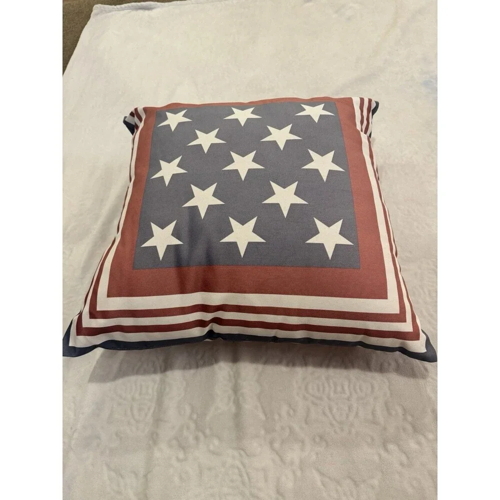 Pottery Barn Outdoor Flag Border 22